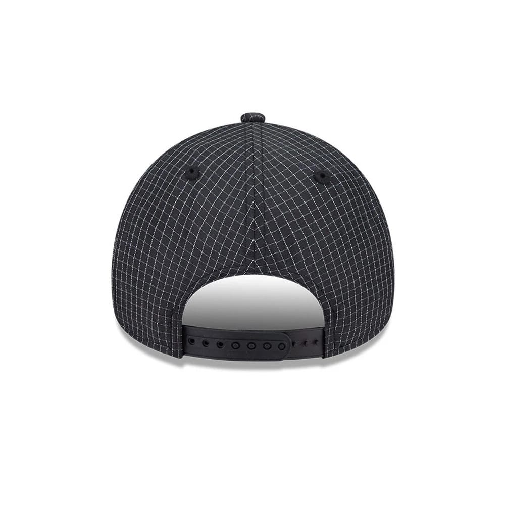 Pictured is this MLB Quickstrike LA Dodgers 9FORTY Apex cap in black. 4