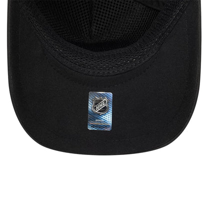 Pictured is this NHL Quickstrike LA Kings 9FORTY Apex cap in black. 7