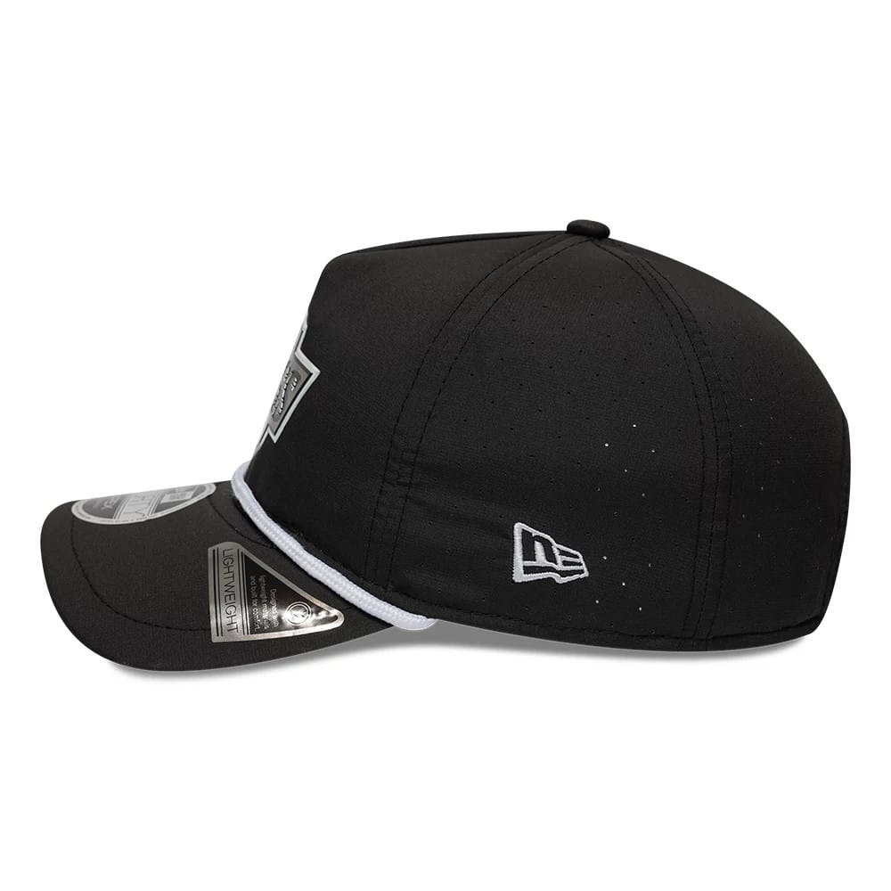 Pictured is this NHL Quickstrike LA Kings 9FORTY Apex cap in black. 4