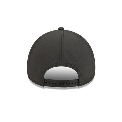 Pictured is this NBA Quickstrike Chicago Bulls 9FORTY Apex cap in black. 4