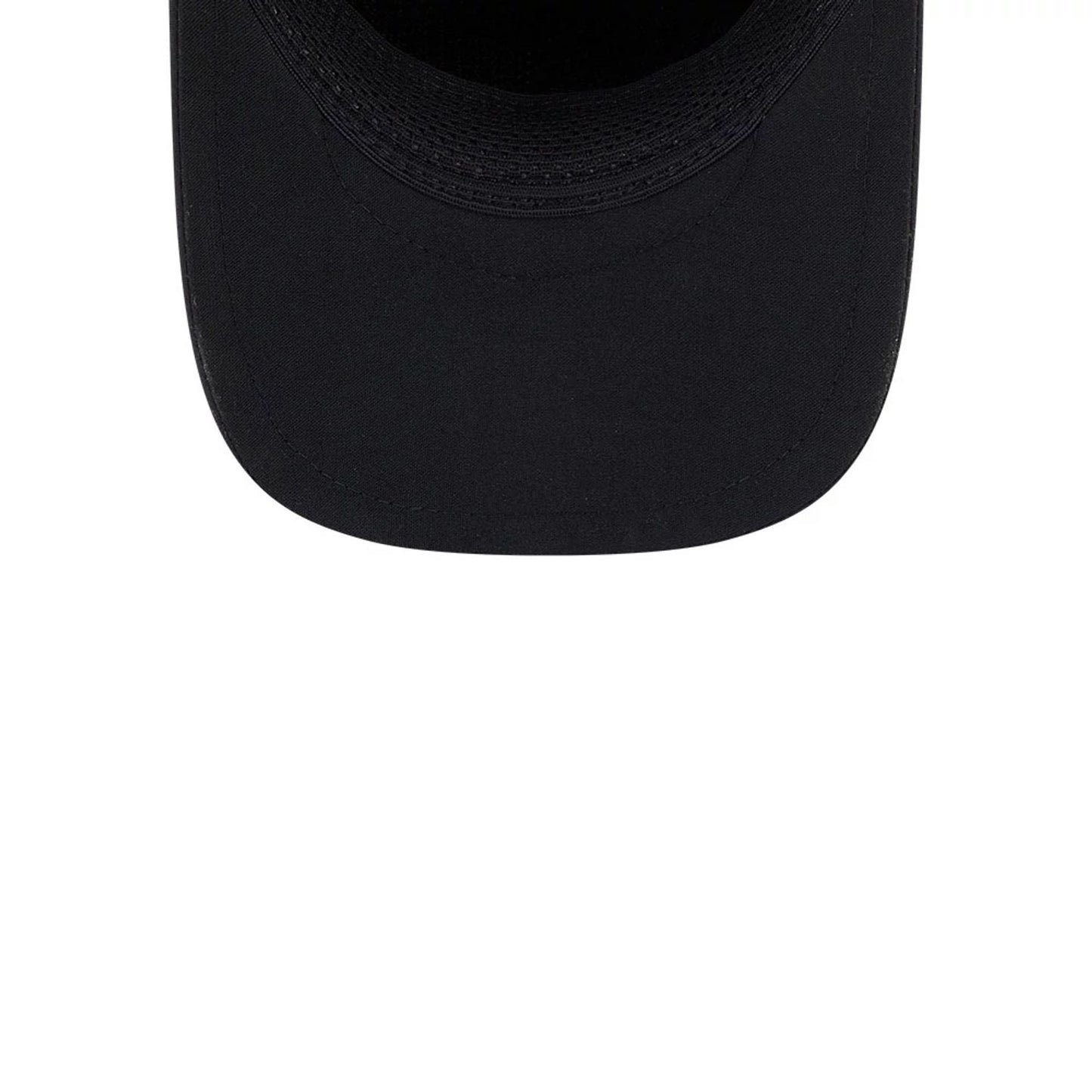 Pictured is this NHL Quickstrike LA Kings 9FORTY Apex cap in black. 7