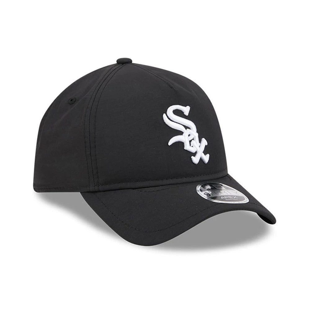 Pictured is this MLB Quickstrike Chicago White Sox 9FORTY Apex cap in black. 3
