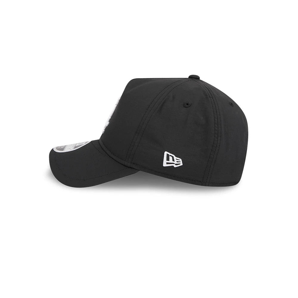 Pictured is this MLB Quickstrike Chicago White Sox 9FORTY Apex cap in black. 5