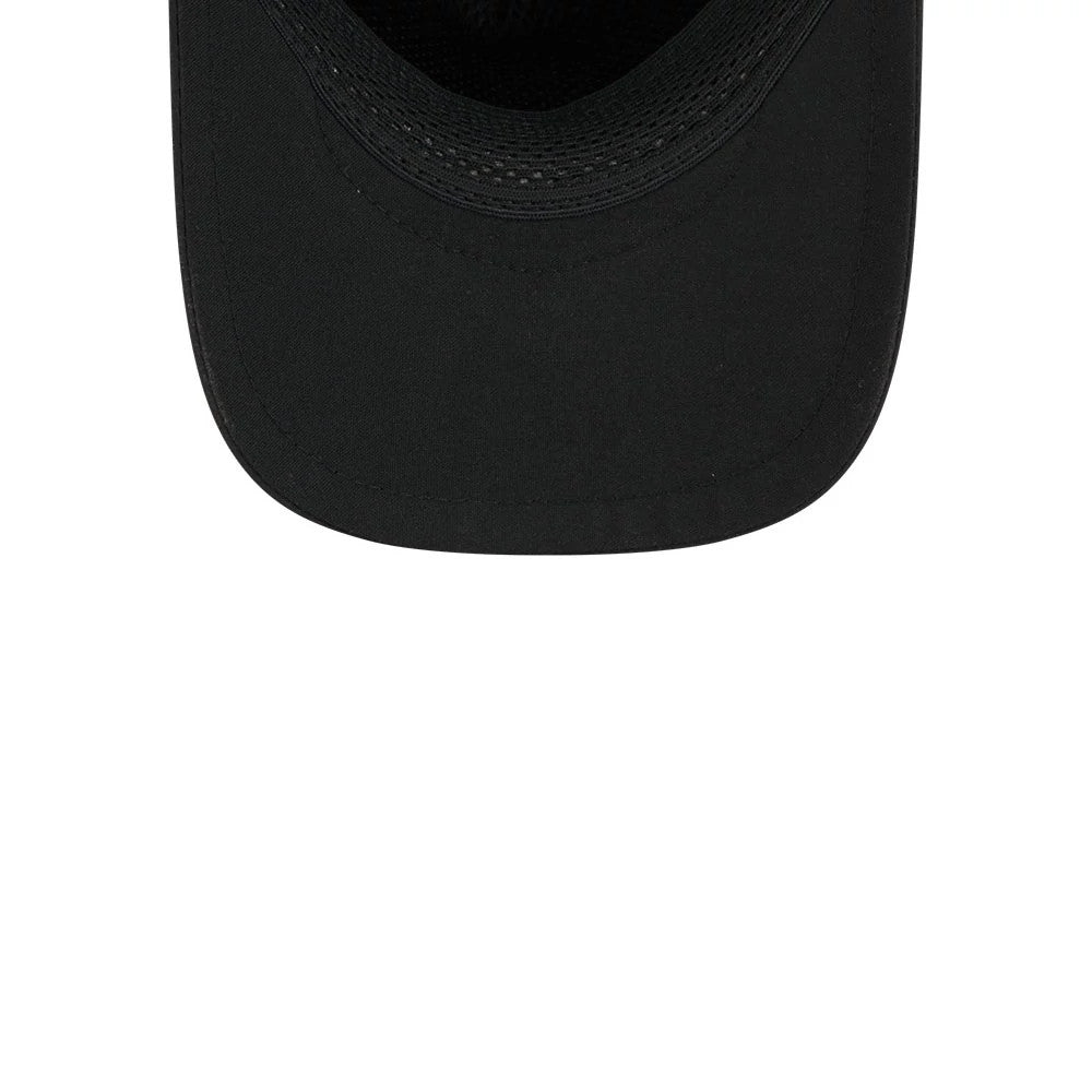 Pictured is this MLB Quickstrike Chicago White Sox 9FORTY Apex cap in black. 7