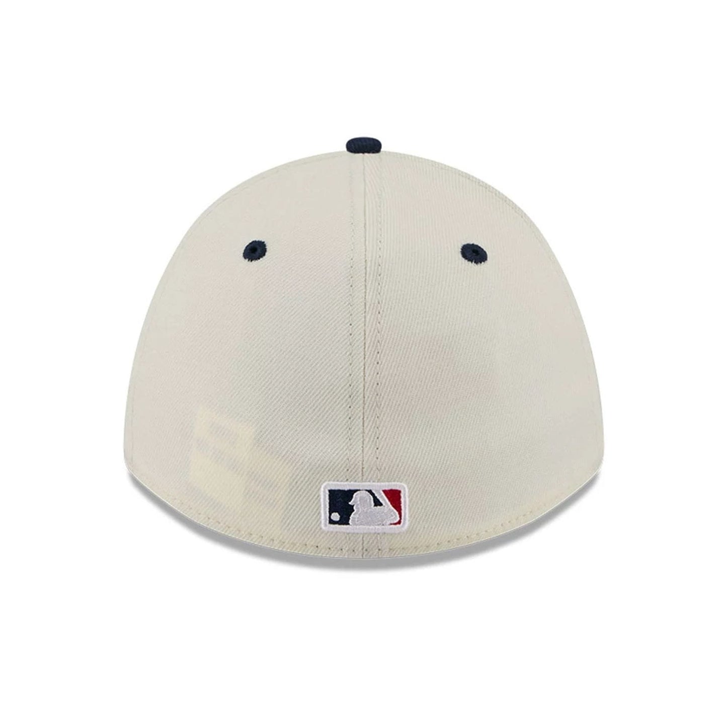 Pictured is this MLB 4th Of July 2026 LA Dodgers 39THIRTY M-Crown Stretch Fit cap in cream. 6