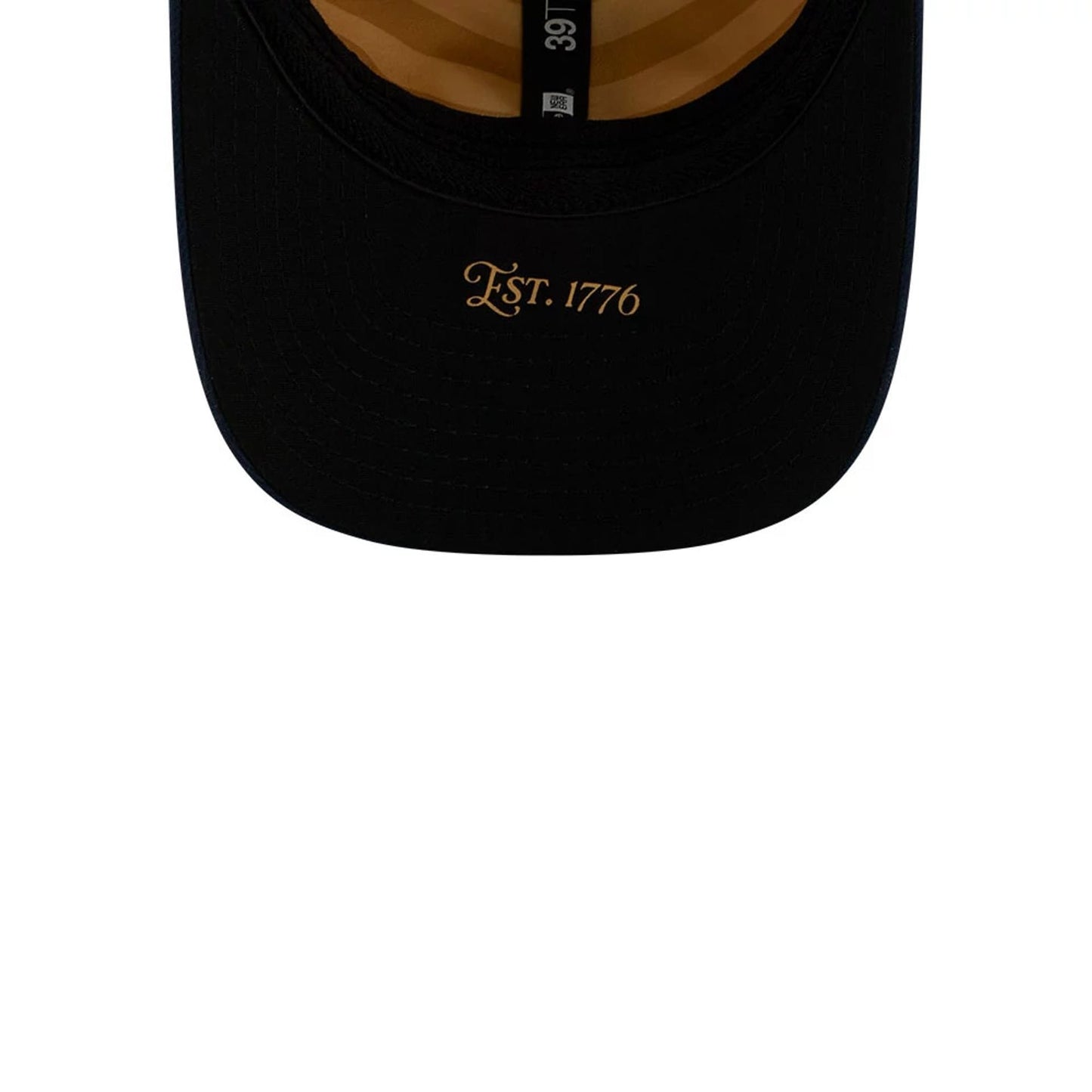 Pictured is this MLB 4th Of July 2026 LA Dodgers 39THIRTY M-Crown Stretch Fit cap in cream. 7
