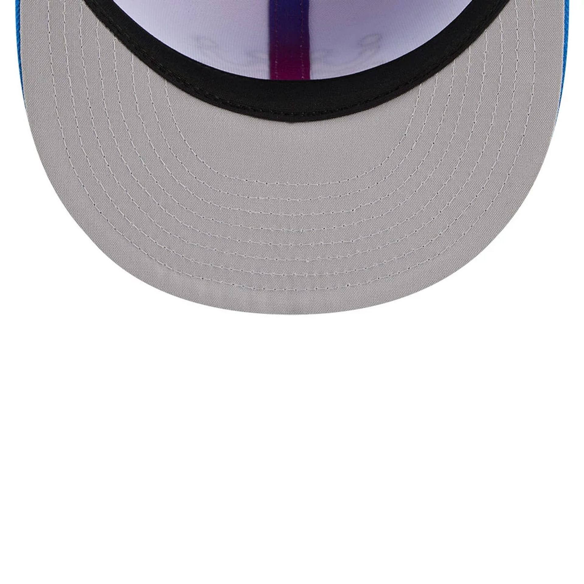 Pictured is this MLB City Connect Kansas City Royals 59FIFTY Fitted cap in Blue. 2