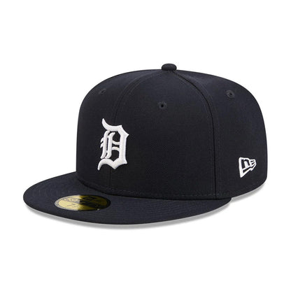 Pictured is this MLB City Connect Detroit Tigers 59FIFTY Fitted cap in black. 4