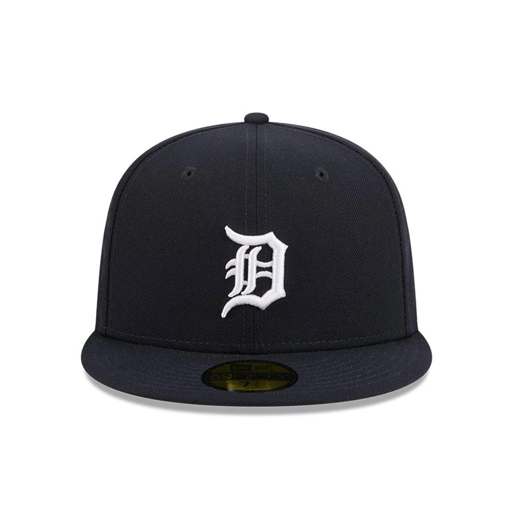 Pictured is this MLB City Connect Detroit Tigers 59FIFTY Fitted cap in black. 3