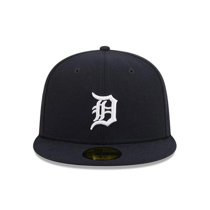 Pictured is this MLB City Connect Detroit Tigers 59FIFTY Fitted cap in black. 3