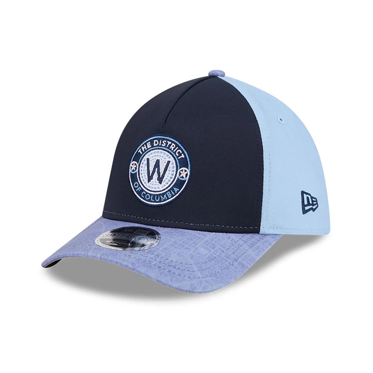Pictured is this MLB City Connect Washington Nationals 39THIRTY M-Crown A-Frame Stretch Fit cap in Navy. 4