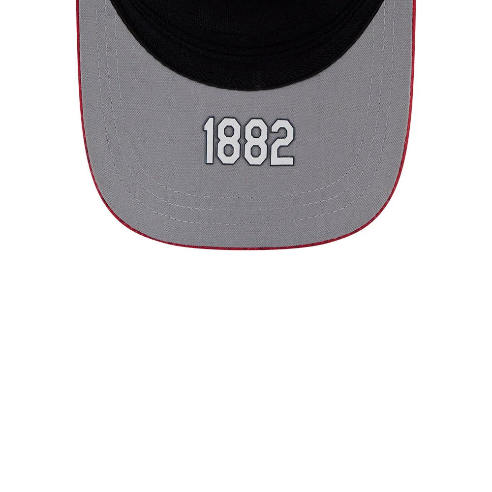 Pictured is this MLB City Connect St. Louis Cardinals 39THIRTY M-Crown A-Frame Stretch Fit cap in red. 2