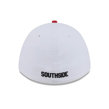 Pictured is this MLB City Connect Chicago White Sox 39THIRTY M-Crown A-Frame Stretch Fit cap in black. 5