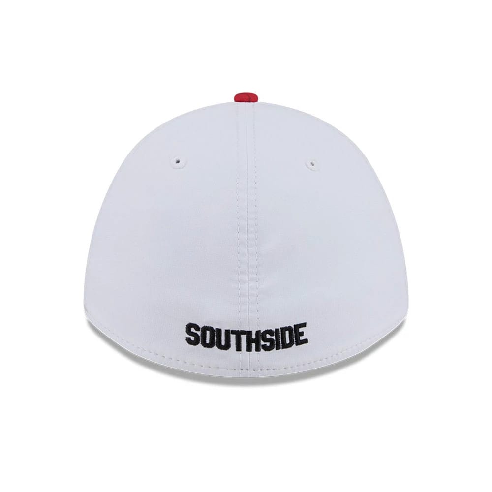Pictured is this MLB City Connect Chicago White Sox 39THIRTY M-Crown A-Frame Stretch Fit cap in black. 5