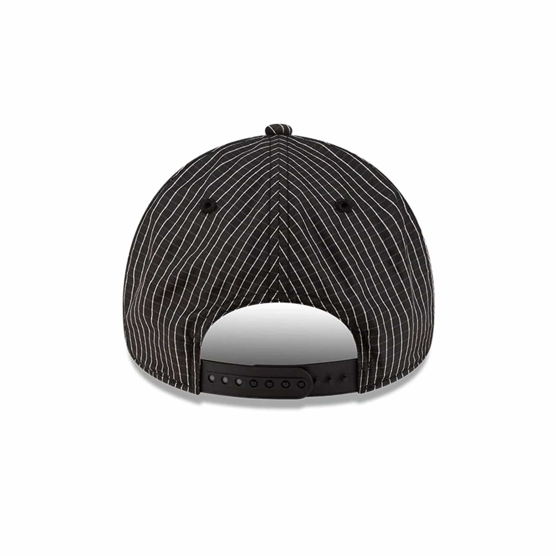 Pictured is this New Era Ripstop 9FORTY Apex cap in black. 5