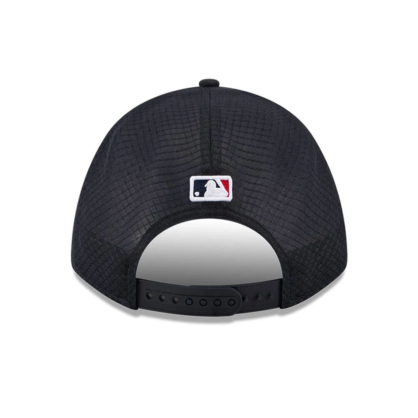 Pictured is this MLB Batting Practice 2026 Boston Red Sox 9FORTY M-Crown A-Frame Adjustable cap in navy. 4