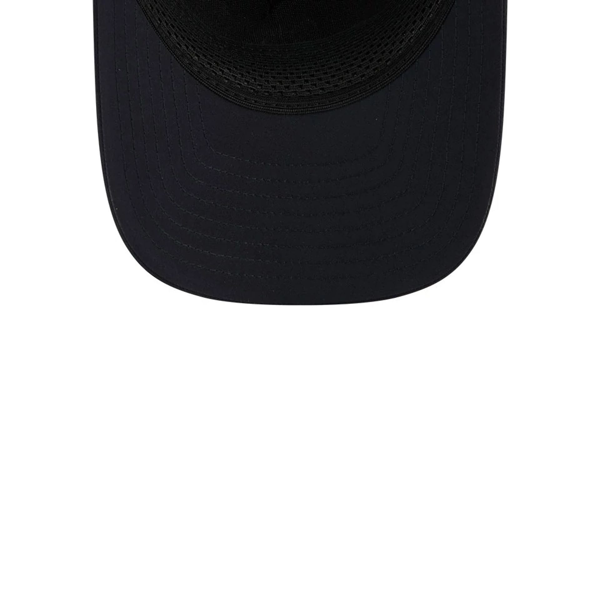 Pictured is this MLB Batting Practice 2026 Boston Red Sox 9FORTY M-Crown A-Frame Adjustable cap in navy. 7