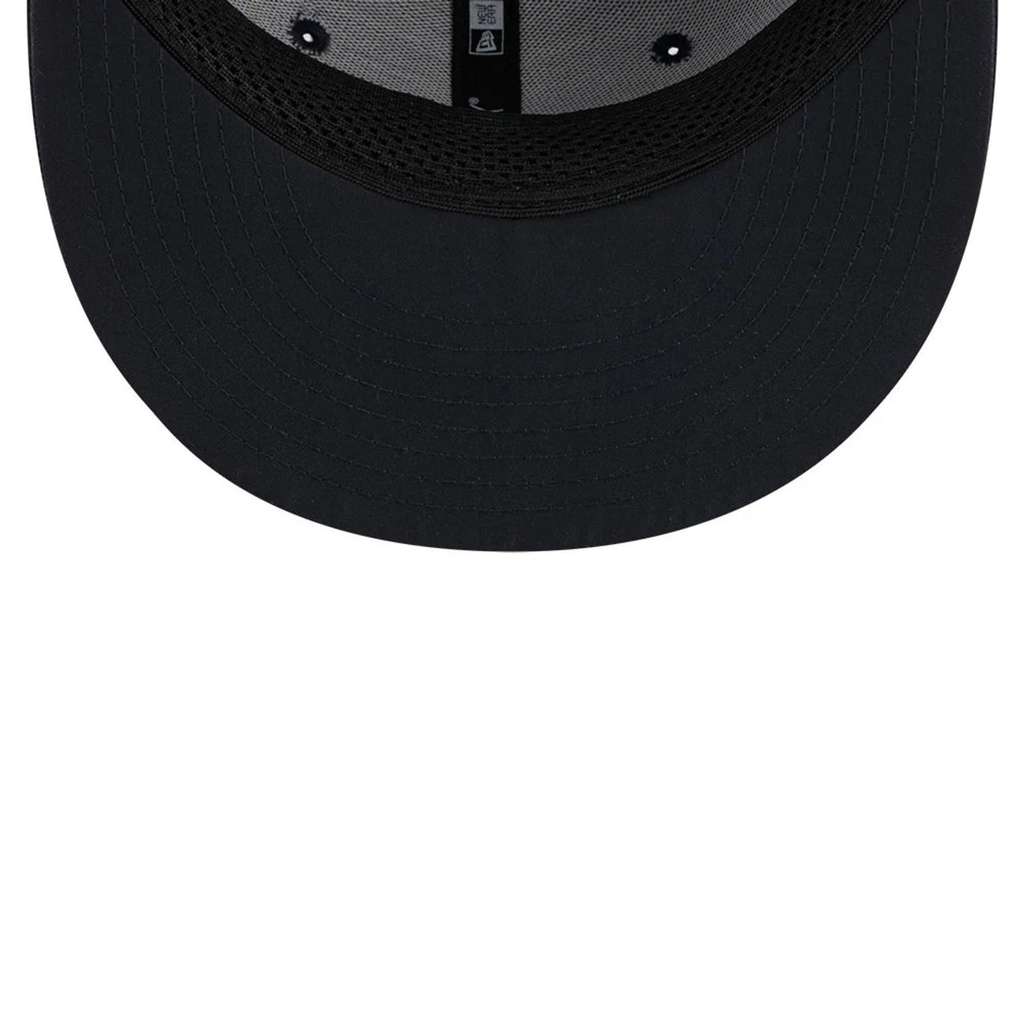 Pictured is this MLB Batting Practice 2026 Seattle Mariners 59FIFTY Fitted cap in navy. 7