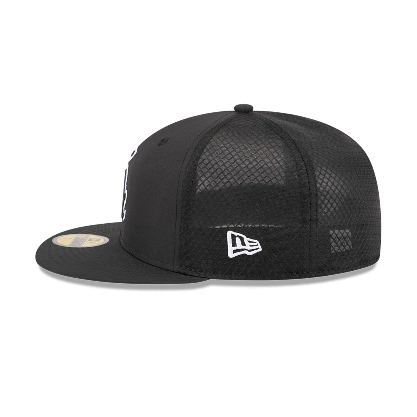 Pictured is this MLB Batting Practice 2026 Chicago White Sox 59FIFTY Fitted cap in black. 5