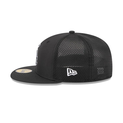 Pictured is this MLB Batting Practice 2026 Chicago White Sox 59FIFTY Fitted cap in black. 5