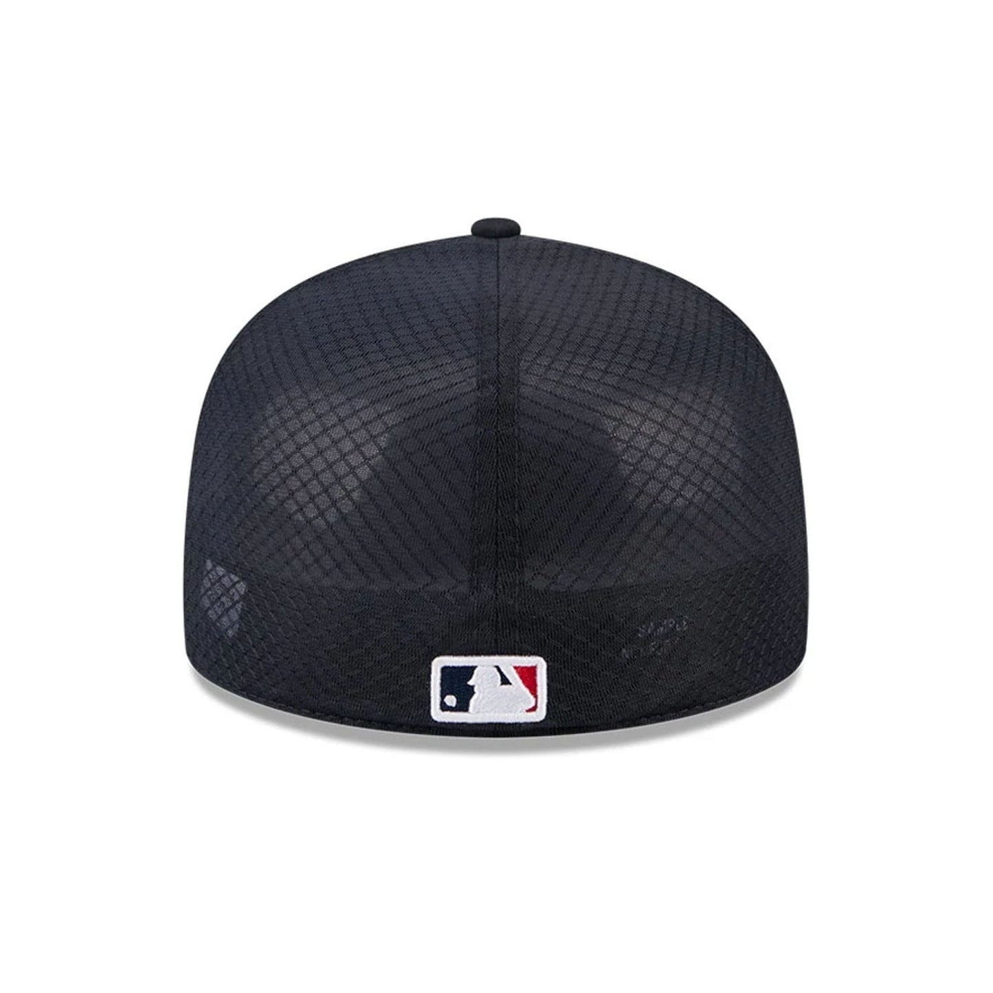 Pictured is this MLB Batting Practice 2026 Boston Red Sox 59FIFTY Fitted cap in navy. 4