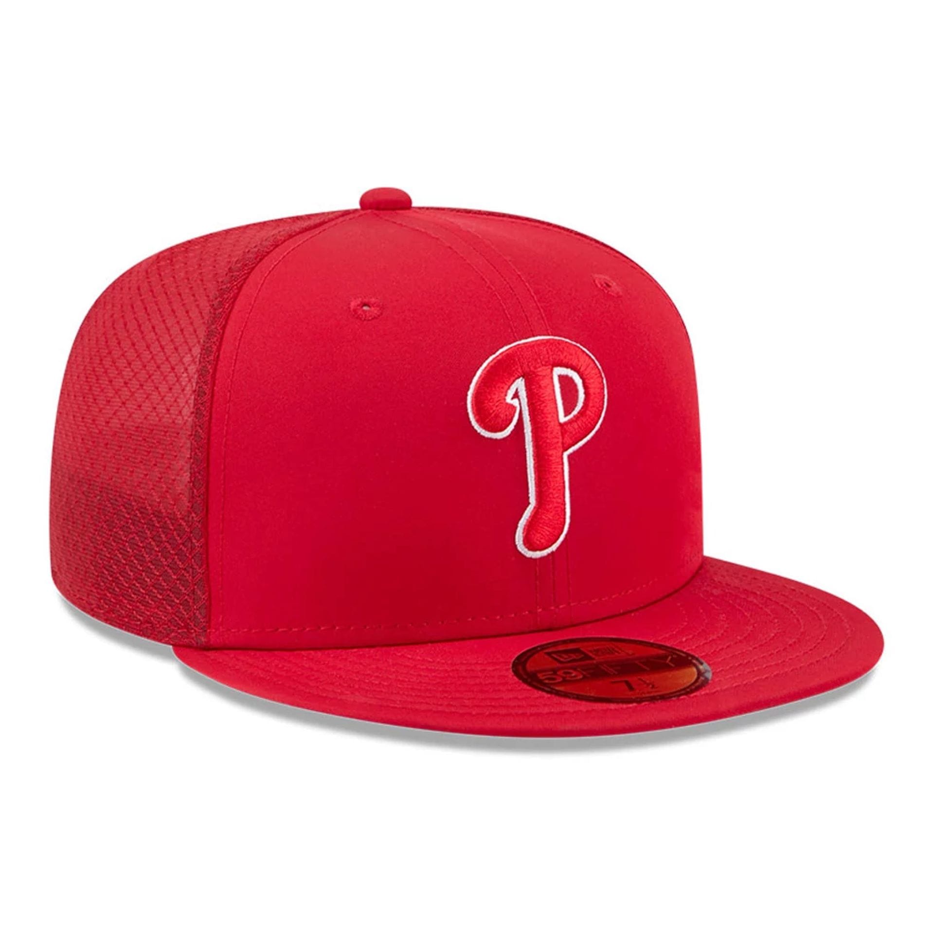 Pictured is this MLB Batting Practice 2026 Philadelphia Phillies 59FIFTY Fitted cap in red. 4
