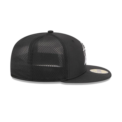 Pictured is this MLB Batting Practice 2026 Miami Marlins 59FIFTY Fitted cap in black. 5