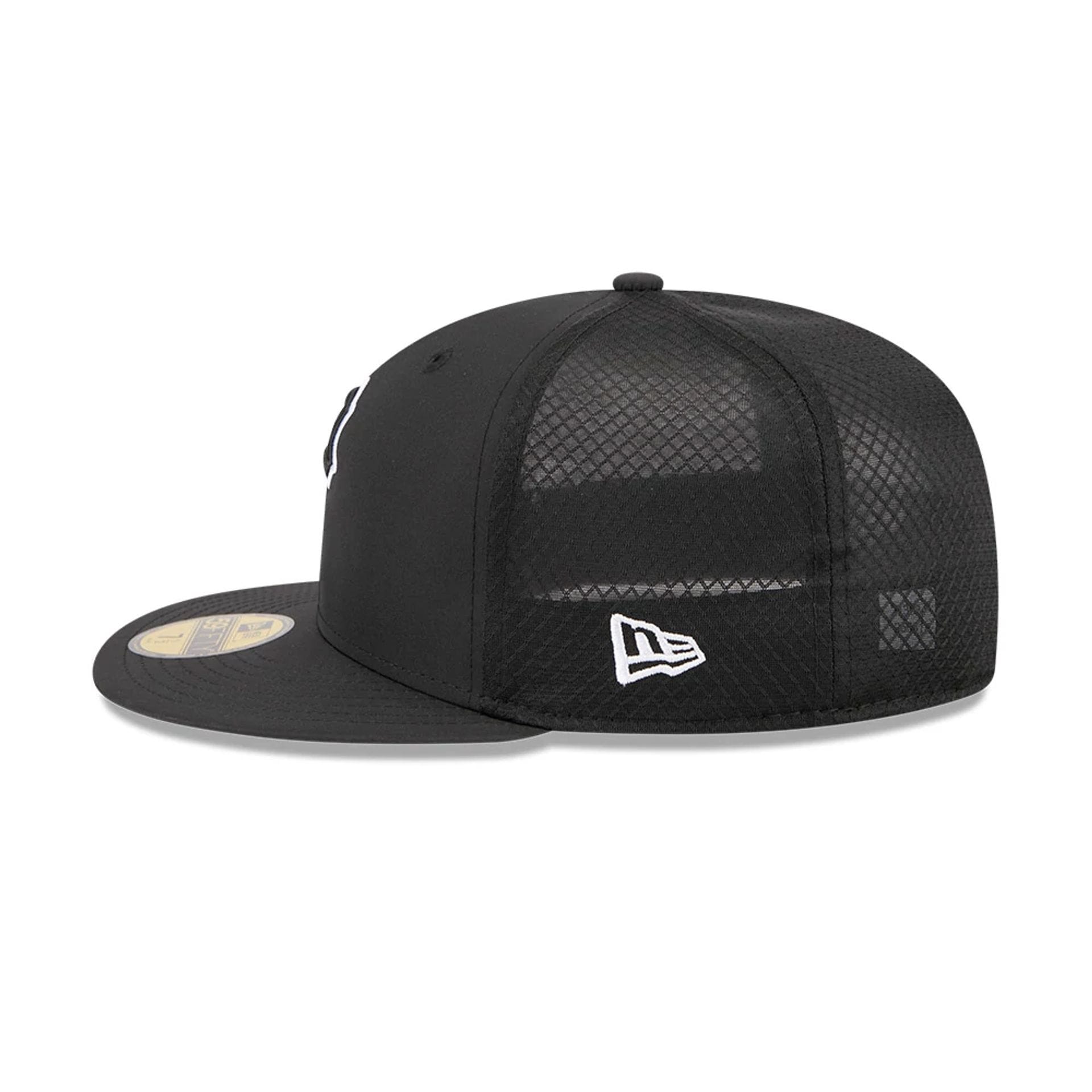 Pictured is this MLB Batting Practice 2026 Pittsburgh Pirates 59FIFTY Fitted cap in black. 5