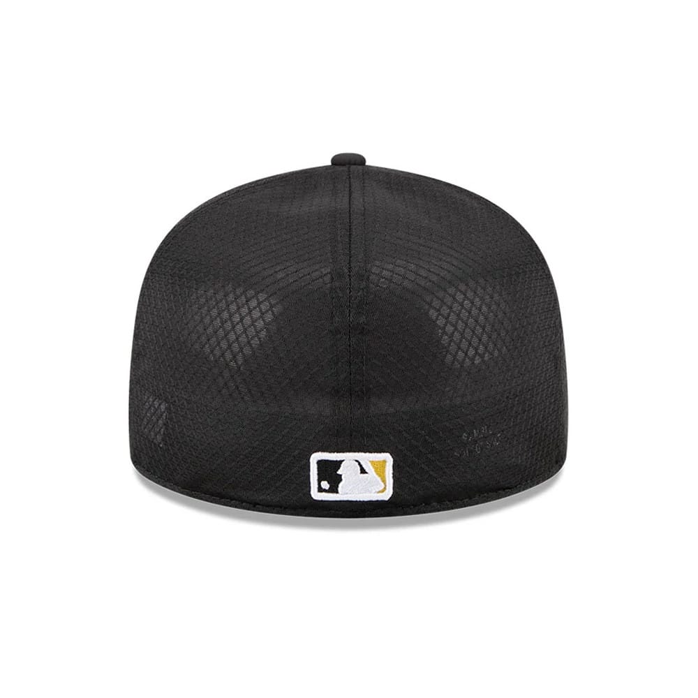 Pictured is this MLB Batting Practice 2026 Pittsburgh Pirates 59FIFTY Fitted cap in black. 4