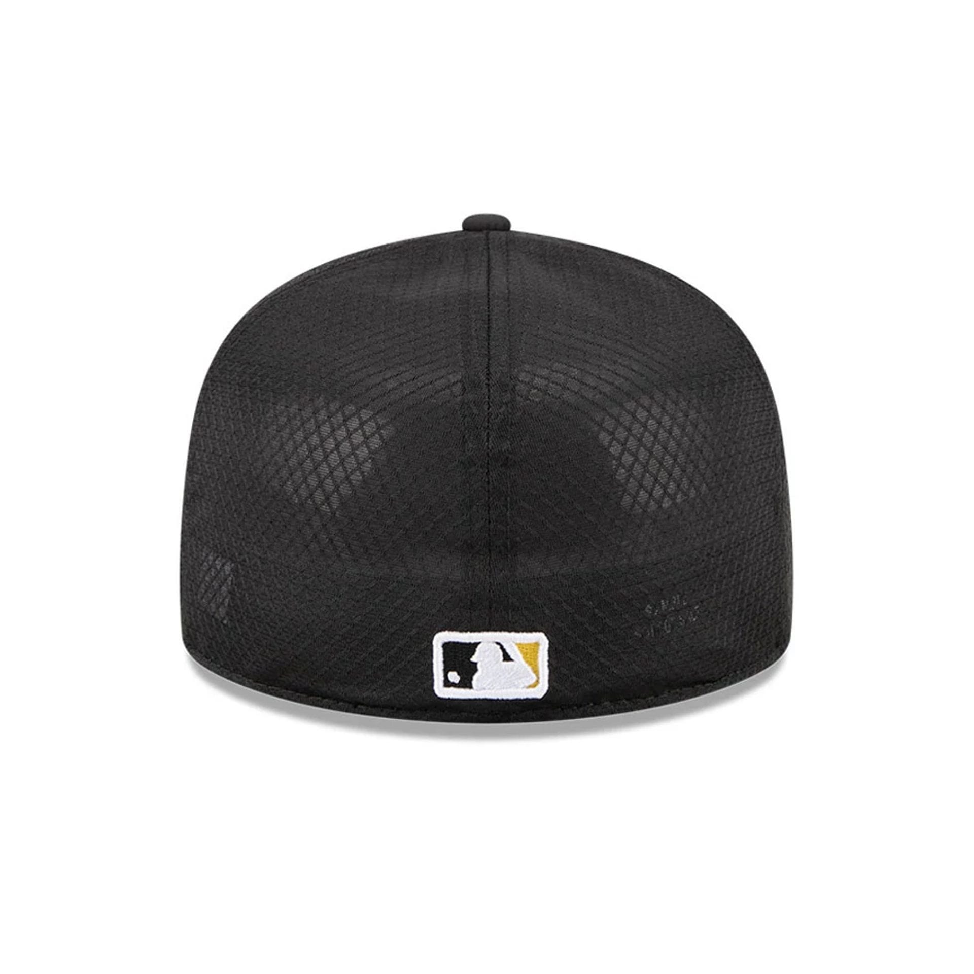 Pictured is this MLB Batting Practice 2026 Pittsburgh Pirates 59FIFTY Fitted cap in black. 4