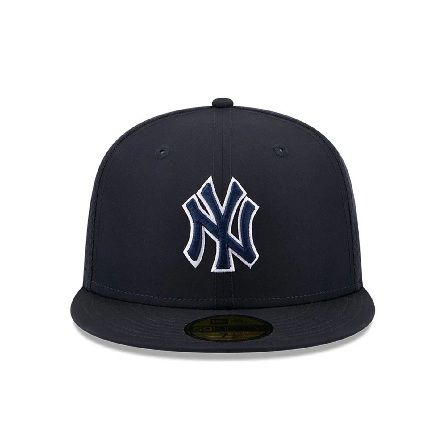 Pictured is this MLB Batting Practice 2026 New York Yankees 59FIFTY Fitted cap in navy. 2