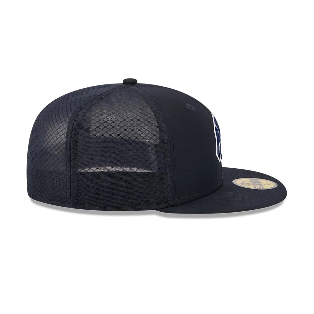 Pictured is this MLB Batting Practice 2026 New York Yankees 59FIFTY Fitted cap in navy. 6