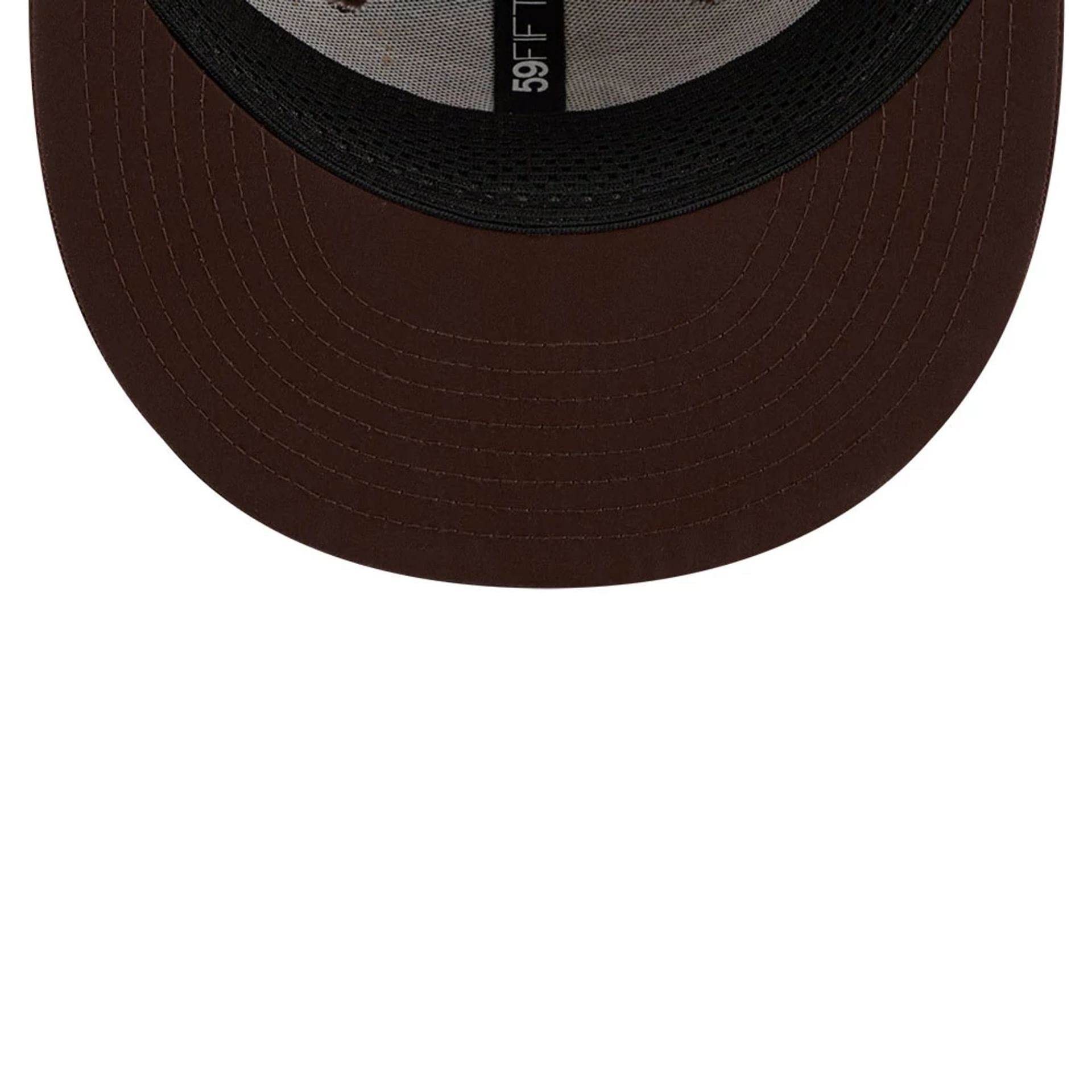 Pictured is this MLB Batting Practice 2026 San Diego Padres 59FIFTY Fitted cap in dark brown. 7