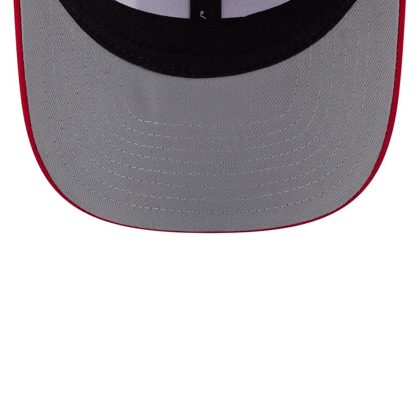 Pictured is this NFL Duck Cloth Kansas City Chiefs 9SEVENTY Stretch Snap cap in white. 2