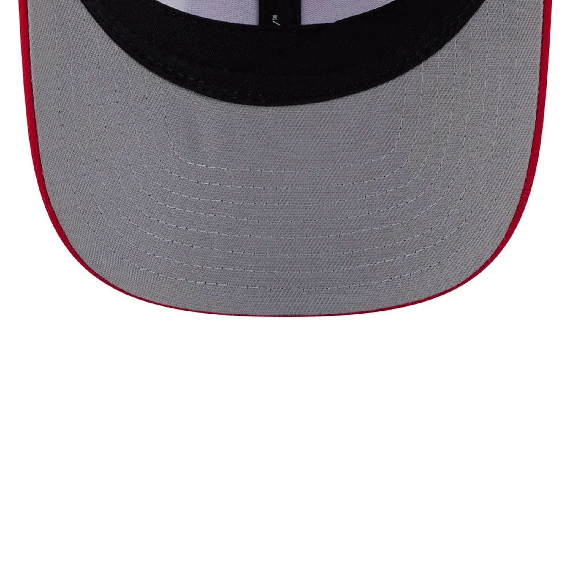 Pictured is this NFL Duck Cloth Kansas City Chiefs 9SEVENTY Stretch Snap cap in white. 2