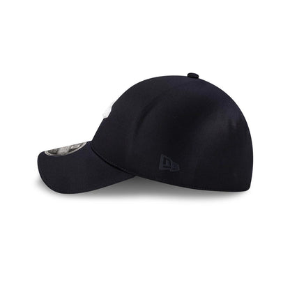 Pictured is this New Era 39THIRTY Infinity Stretch Fit cap in navy. 6