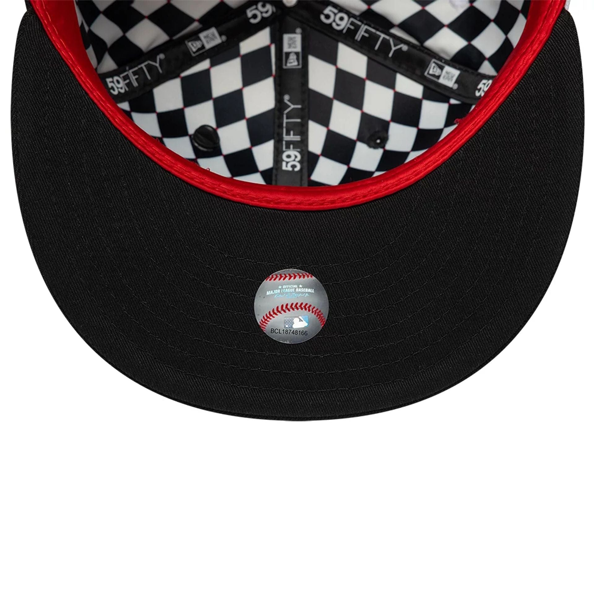 Pictured is this MLB Pinwheel New York Yankees 59FIFTY Fitted cap in black. 2