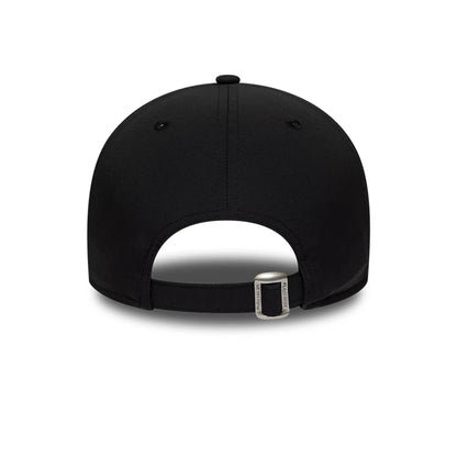 Pictured is this MLB Recycled Chicago White Sox 9FORTY cap in black. 4