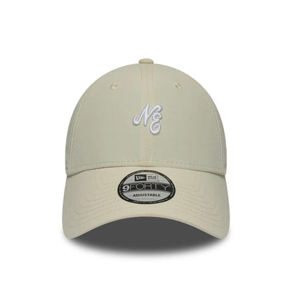 Pictured is this New Era Mini Logo Recycled 9FORTY cap in light beige. 2