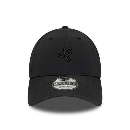 Pictured is this New Era Mini Logo Recycled 9FORTY cap in Black On Black. 2