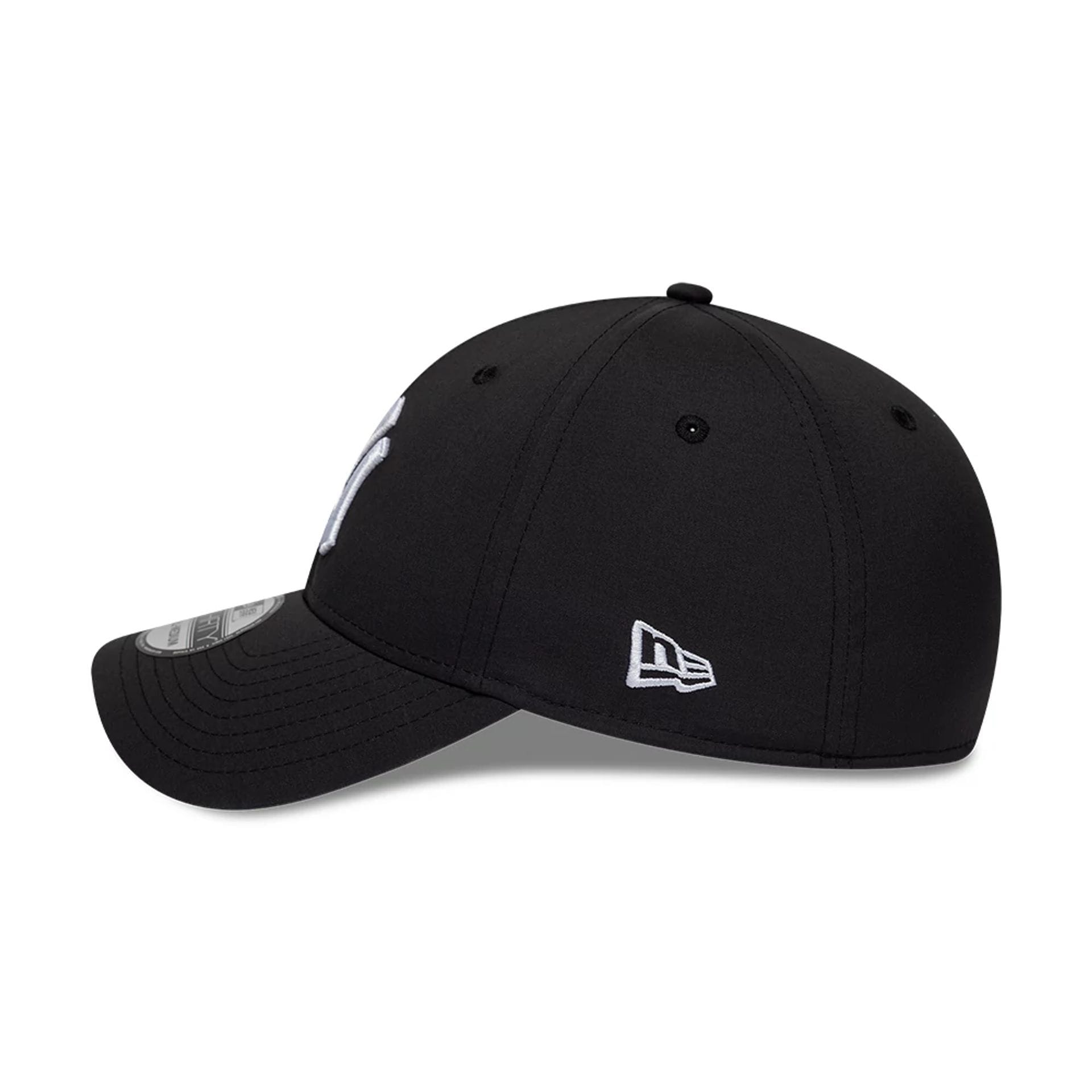 Pictured is this MLB Recycled New York Yankees 39THIRTY Stretch Fit cap in black. 4