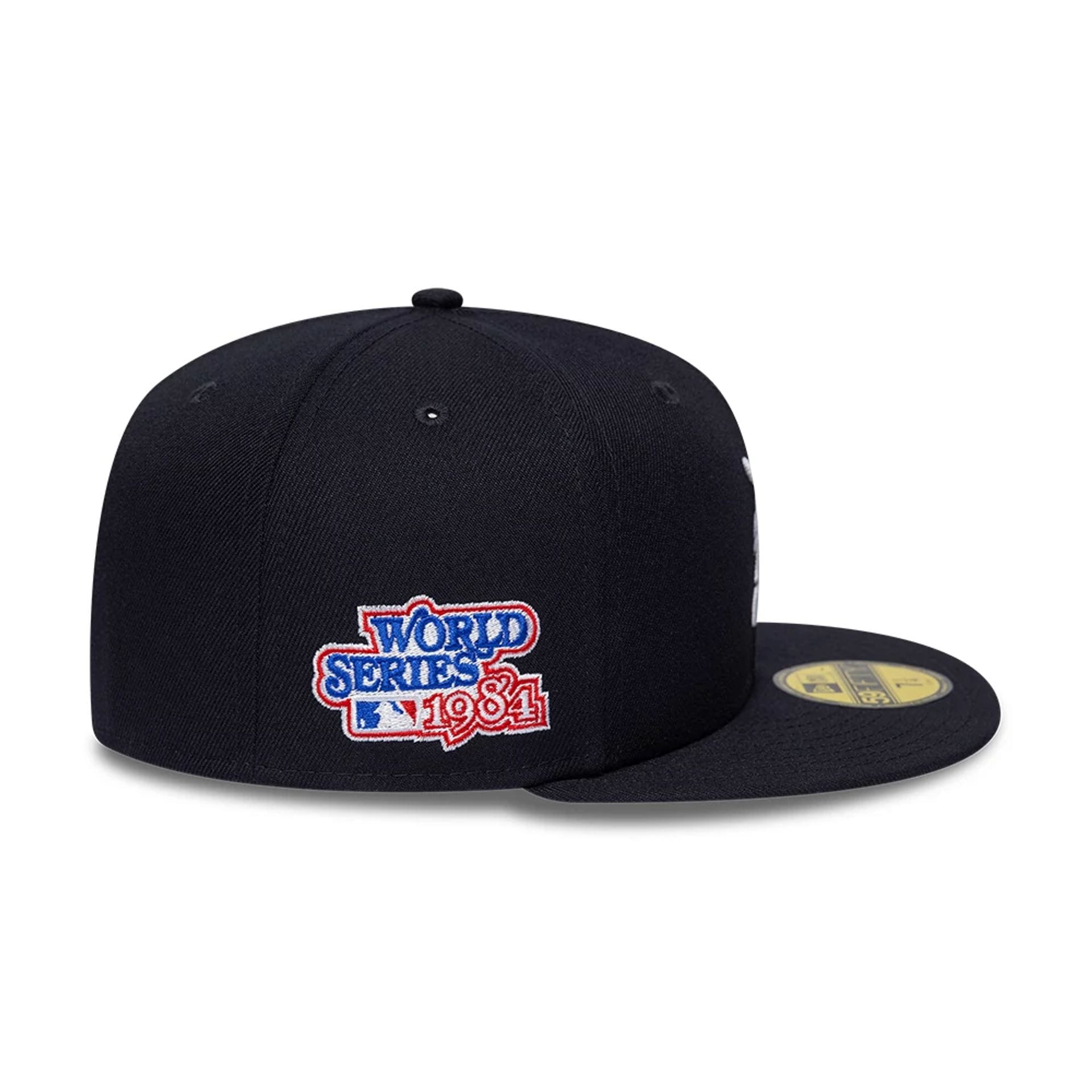 Pictured is this MLB Sidepatch Detroit Tigers 59FIFTY Fitted cap in navy. 5