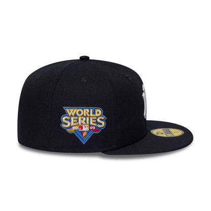 Pictured is this MLB Sidepatch New York Yankees 59FIFTY Fitted cap in navy. 5