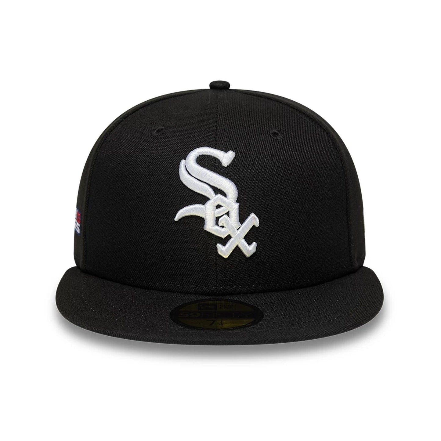 Pictured is this MLB Sidepatch Chicago White Sox 59FIFTY Fitted cap in black. 3