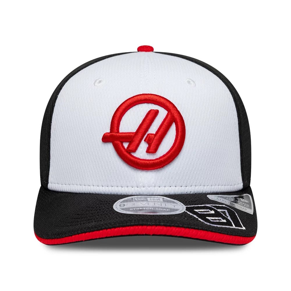 Pictured is this Oliver Bearman TGR Haas F1 9SEVENTY Stretch Snap cap in black. 3