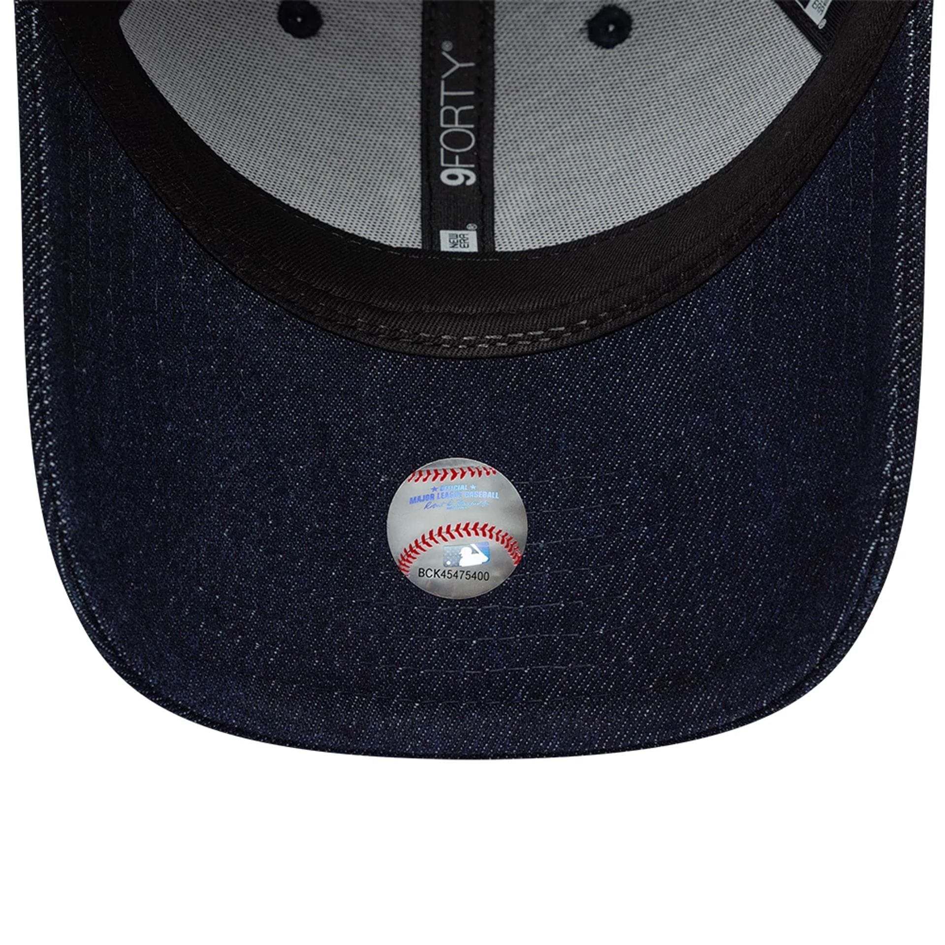 Pictured is this MLB Denim Heart New York Yankees 9FORTY cap in navy. 7
