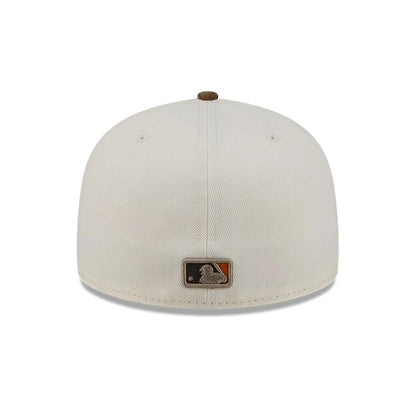 Pictured is this MLB Cord Visor LA Dodgers 59FIFTY Fitted cap in white. 7