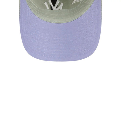 Pictured is this MLB Stitched Flowers New York Yankees Casual Classic cap in pastel green. 2