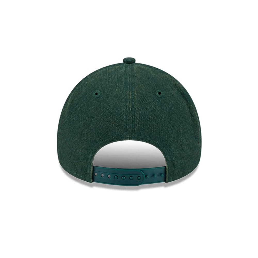 Pictured is this MLB Washed Canvas LA Dodgers 9FORTY A-Frame cap in dark green. 6