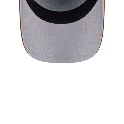 Pictured is this MLB Blueberry Tiramisu New York Yankees 39THIRTY A-Frame Stretch Fit cap in navy. 2